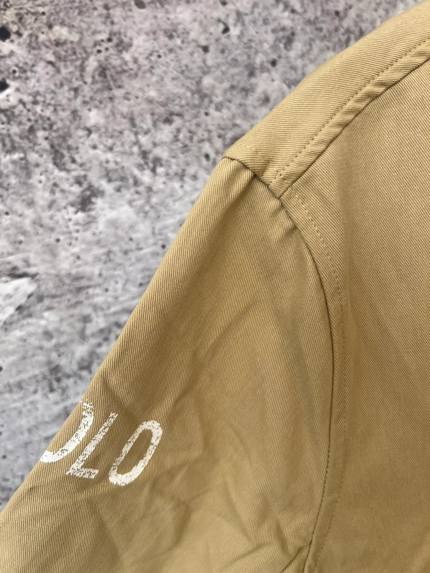 P310 Ralph Lauren autumn old style classic lapel women's twill washed jacket, a popular item in Xiaohongshu's major live broadcast rooms, pony embroidery on the chest, cracked printed letters on the sleeves, customized hardware accessories, and restored workmanship details